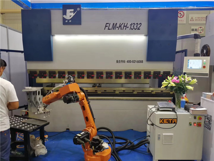 3.2米數(shù)控折彎機(jī),200噸3200折彎機(jī)價(jià)格 3.2米數(shù)控折彎機(jī),200噸3200折彎機(jī)價(jià)格