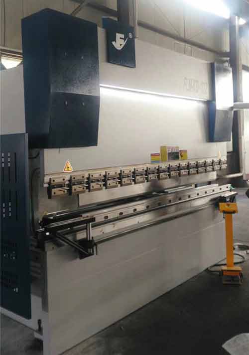 雙伺服泵驅(qū)動(dòng)數(shù)控折彎?rùn)C(jī)廠家