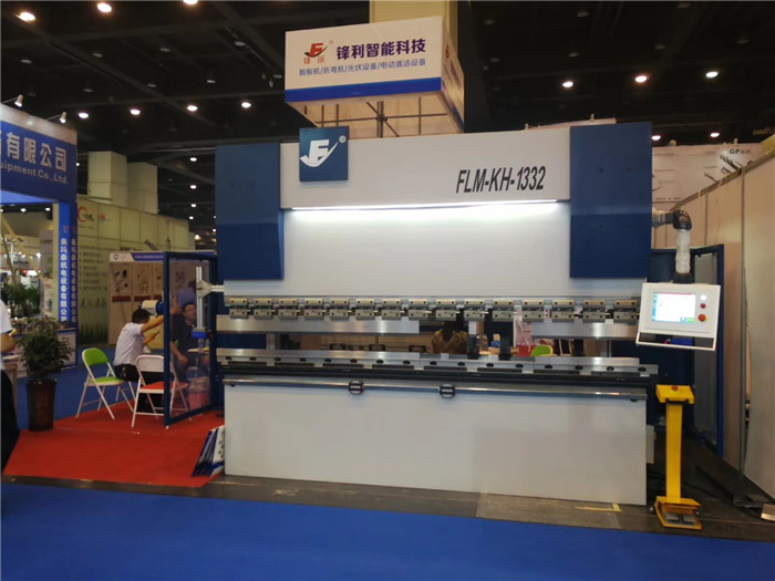 鈑金設備價格,鈑金機器人價格 鈑金設備價格,鈑金機器人價格